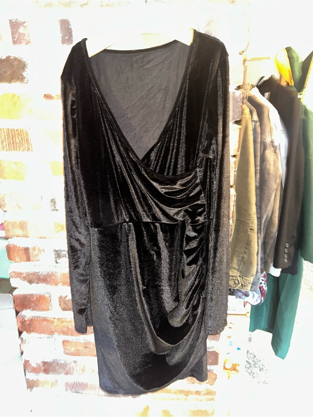 Women's Black Velvet Draped Long-Sleeve Dress
